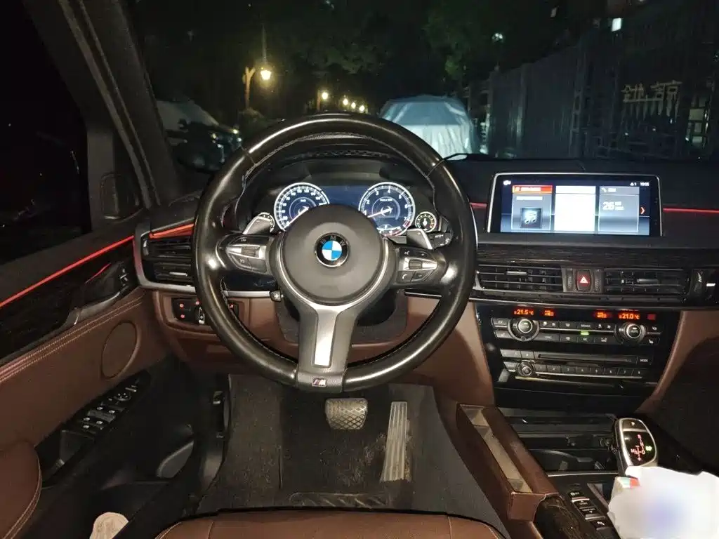 BMW X5 (Import) — миниатюра 3