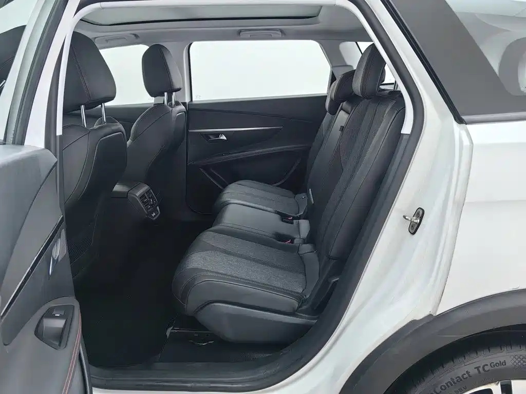Peugeot 5008 — миниатюра 15