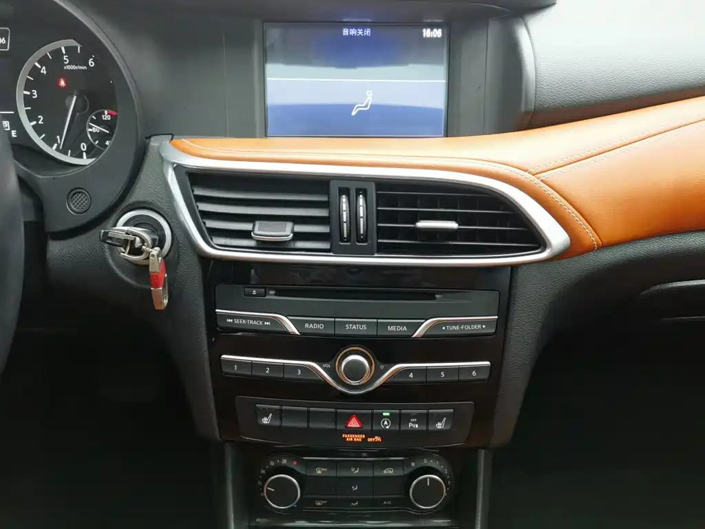 Infiniti QX30 — миниатюра 12
