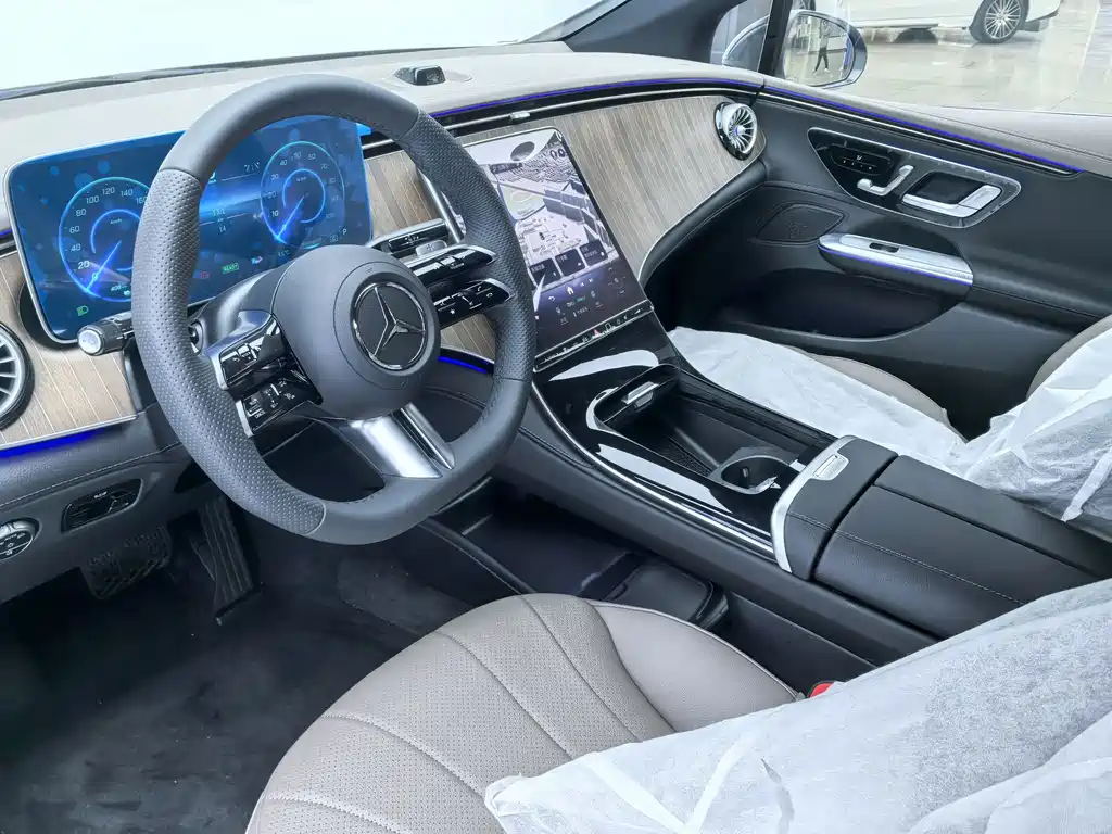 Mercedes-Benz EQE 2025 500 4MATIC