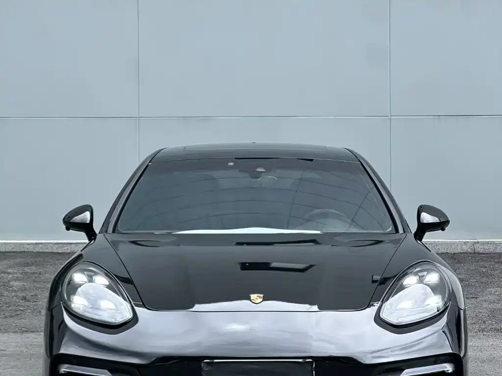 Porsche Panamera — миниатюра 2