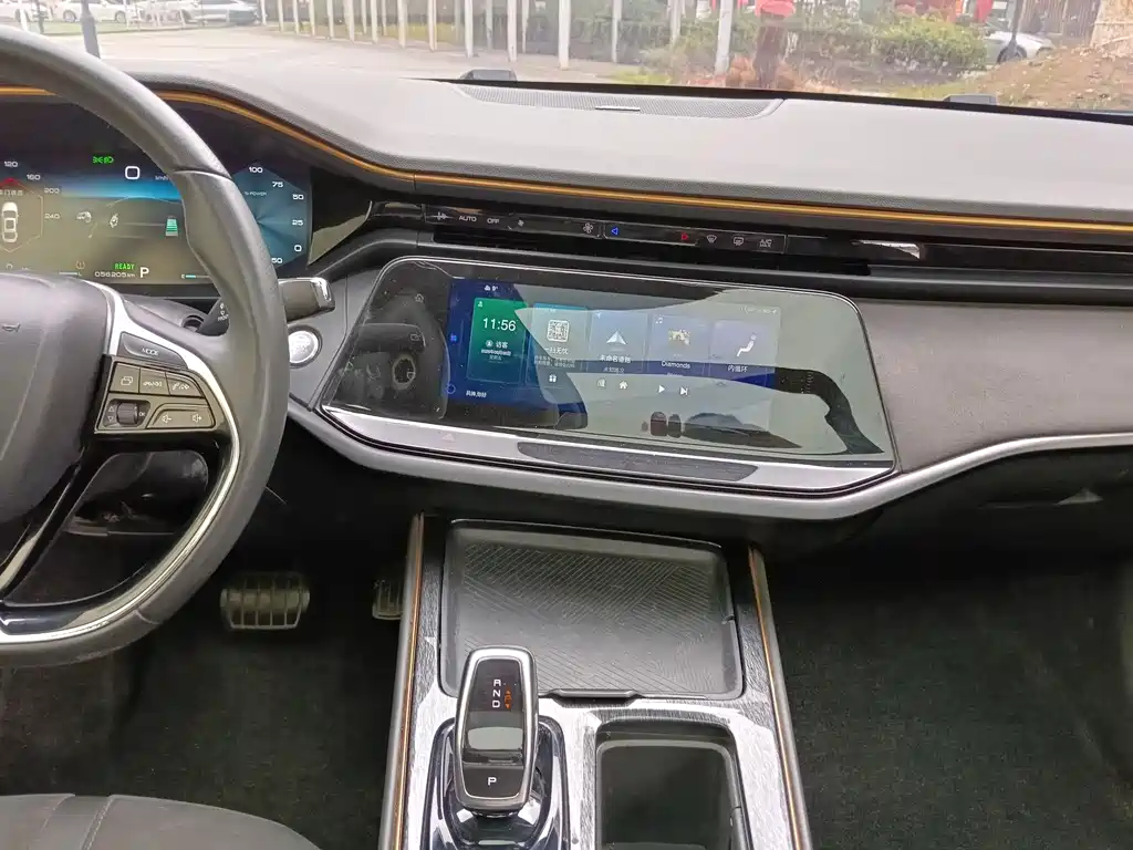 DONGFENG YI HYUN MAX