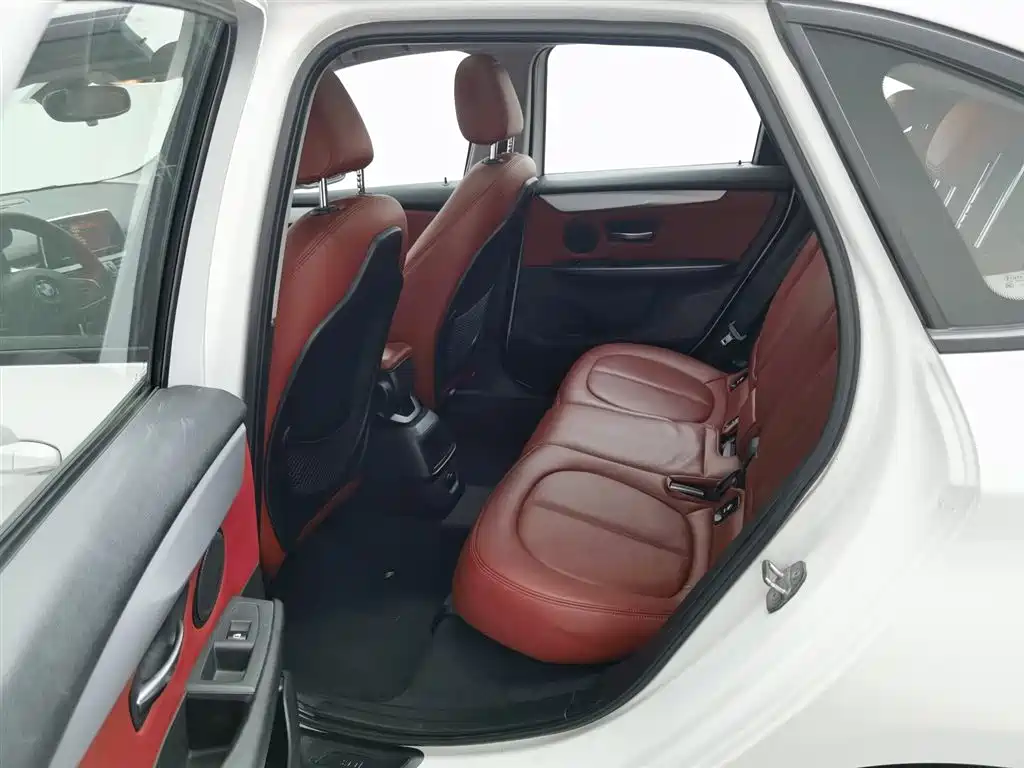 BMW 2 SERIES STATION WAGON