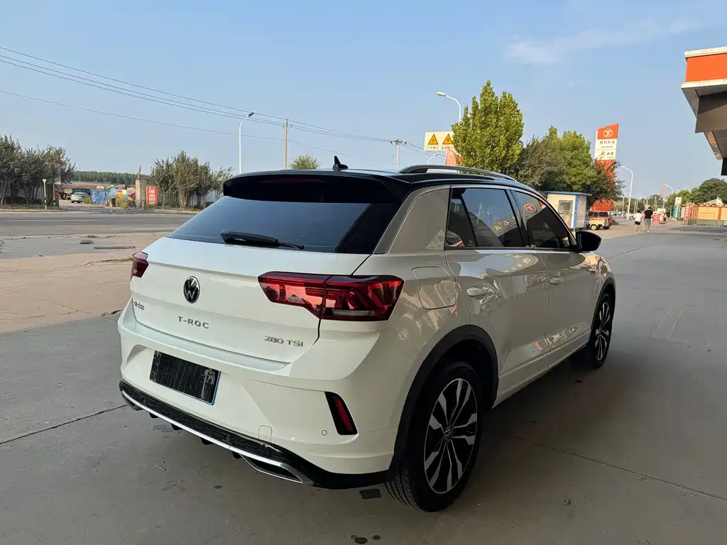 Volkswagen T-Roc — миниатюра 16
