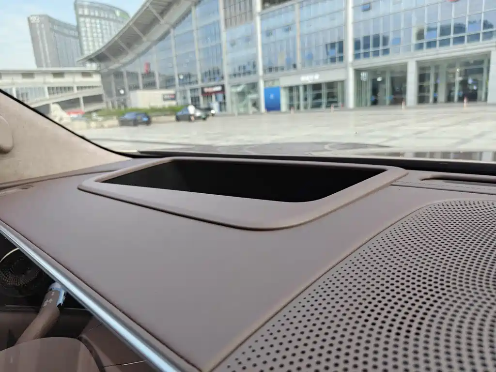 AITO AITO M9 — миниатюра 6