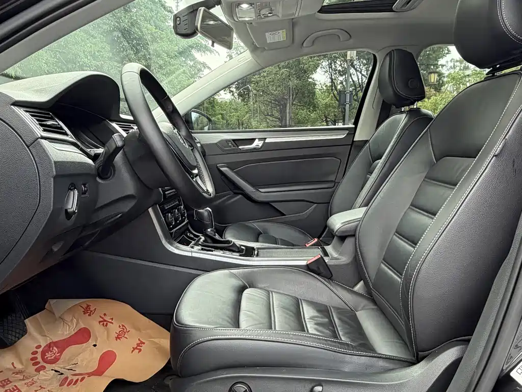Volkswagen Passat 2017 330TSI DSG