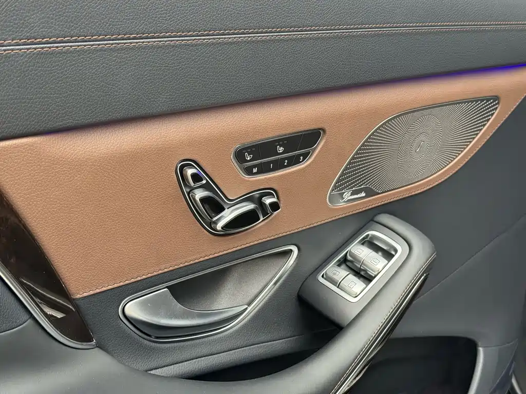 Mercedes-Benz S-Class — миниатюра 20