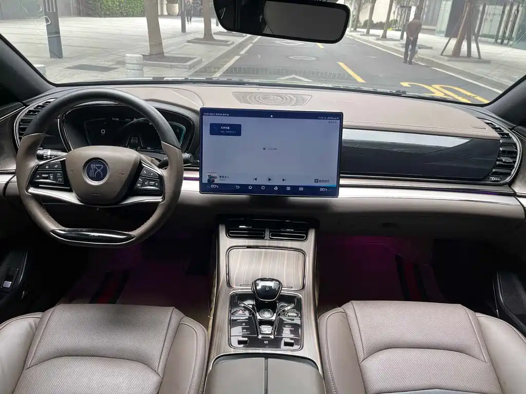 BYD Han — миниатюра 15