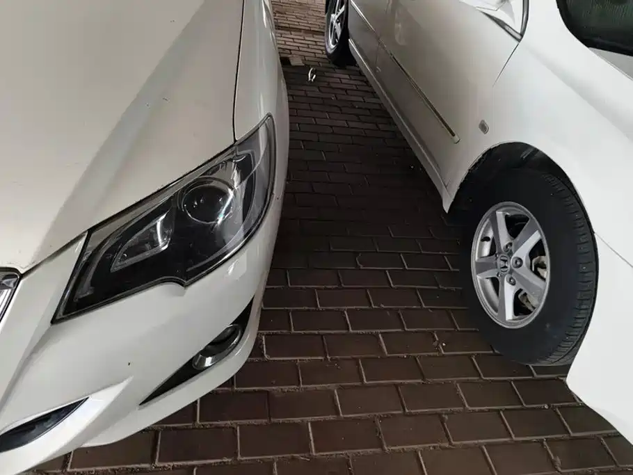 Toyota Corolla — миниатюра 5