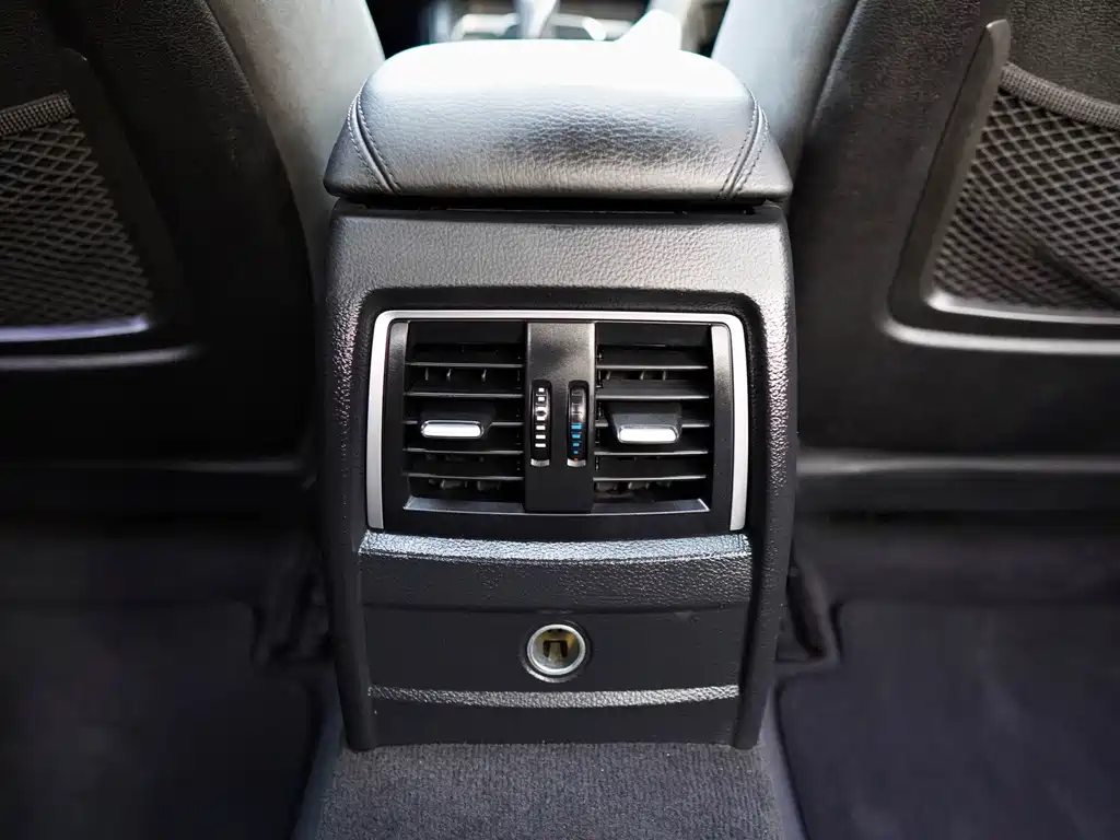 BMW 3 Series — миниатюра 26
