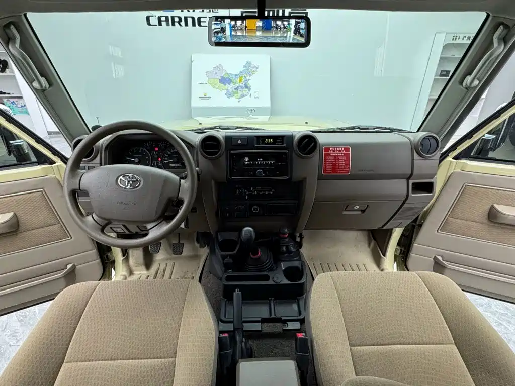 Toyota Land Cruiser — миниатюра 11