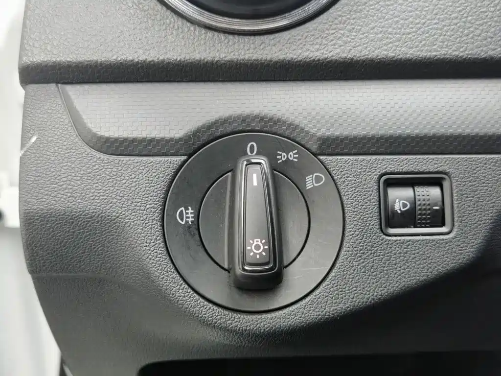 Volkswagen Jetta — миниатюра 21