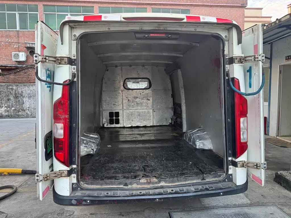 Karry Dolphin EV — миниатюра 11