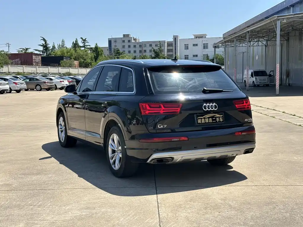 Audi Q7 2019 45 TFSI Comfort
