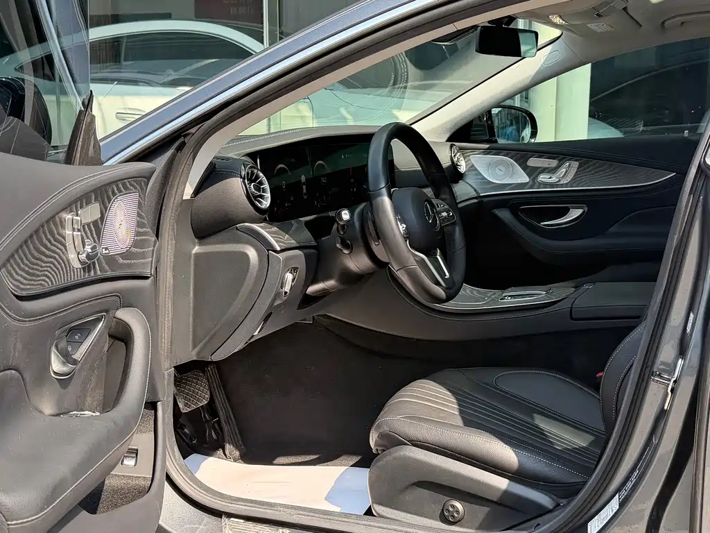 Mercedes-Benz CLS — миниатюра 12
