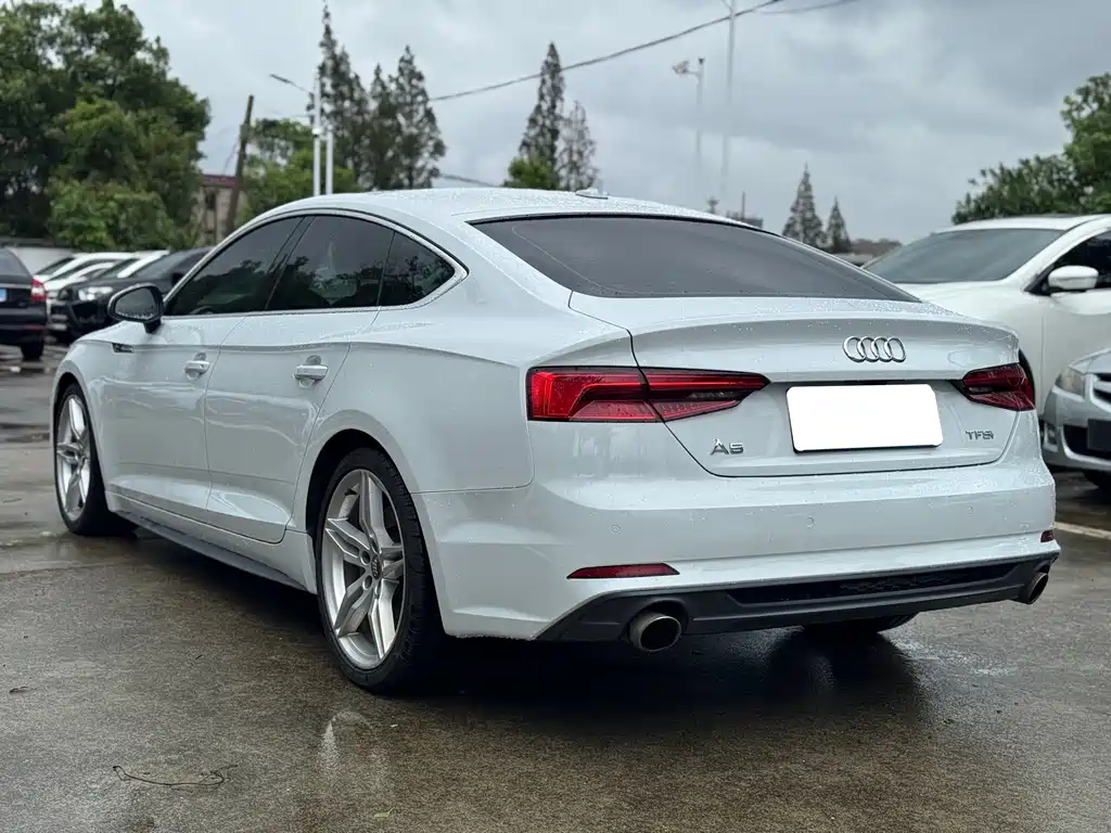 Audi A5 (Import) — миниатюра 9