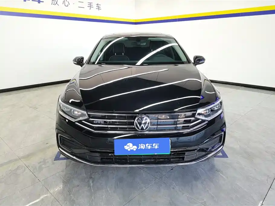 VOLKSWAGEN MAGOTAN GTE PLUG IN HYBRID