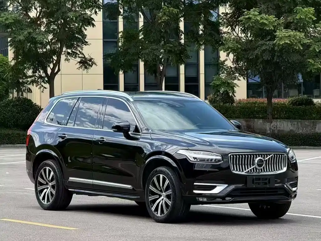 Volvo XC90 2021 B5 Luxury 5 мест
