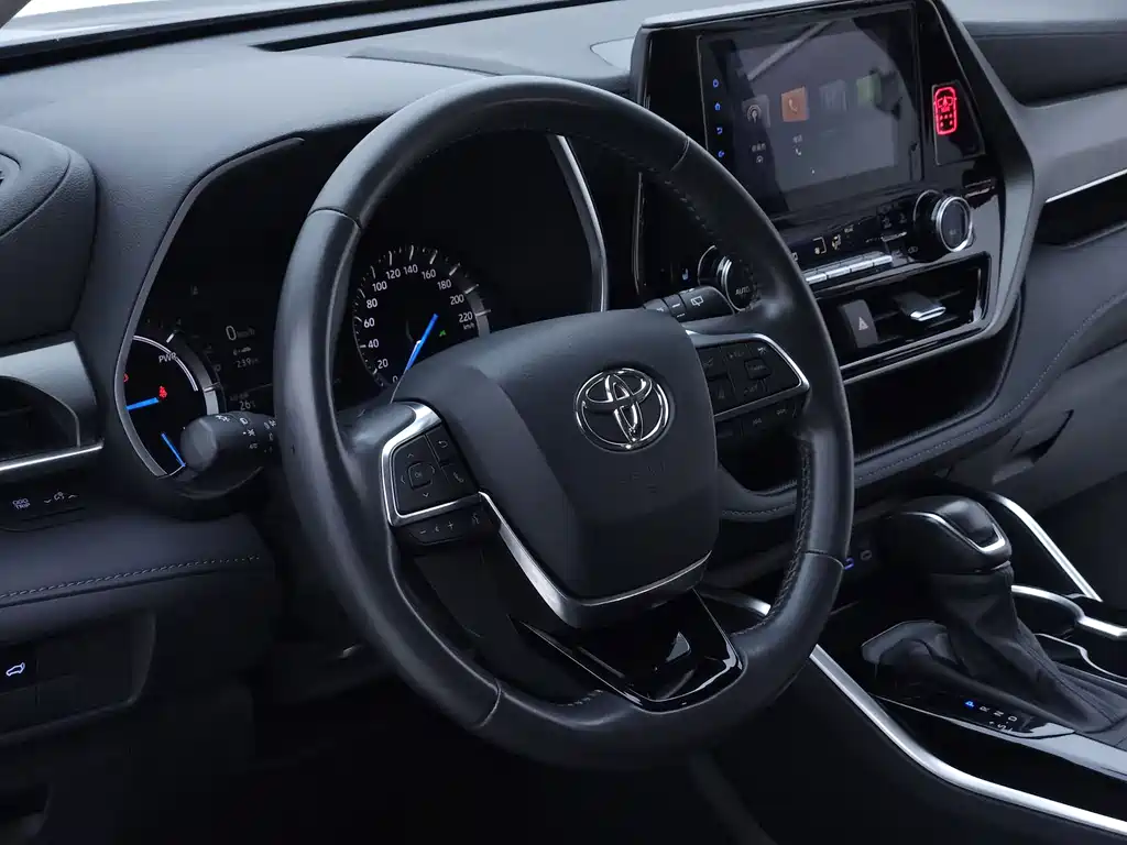 Toyota Highlander — миниатюра 19