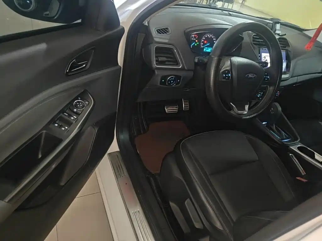 Ford Escort — миниатюра 16