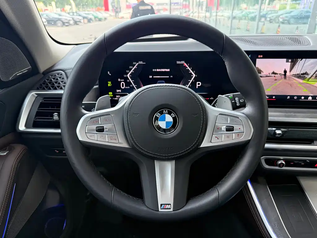 BMW X5 2025 xDrive 30Li Premium M Sport