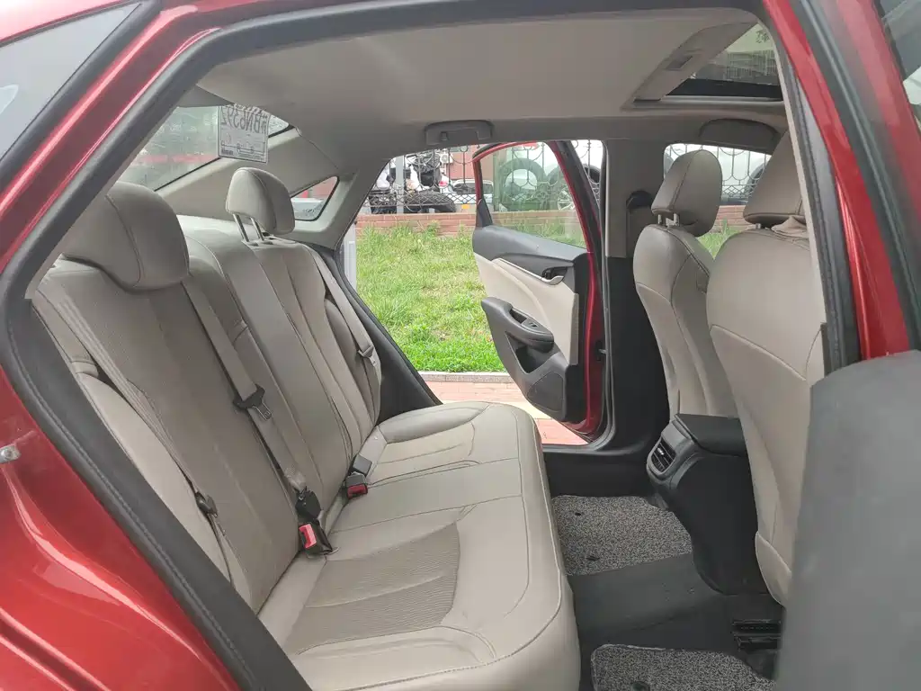 Buick Excelle — миниатюра 12