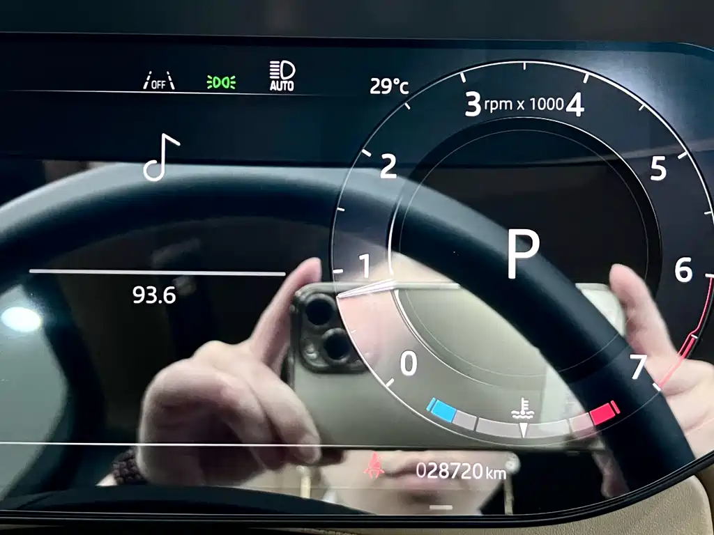 Land Rover Range Rover — миниатюра 12