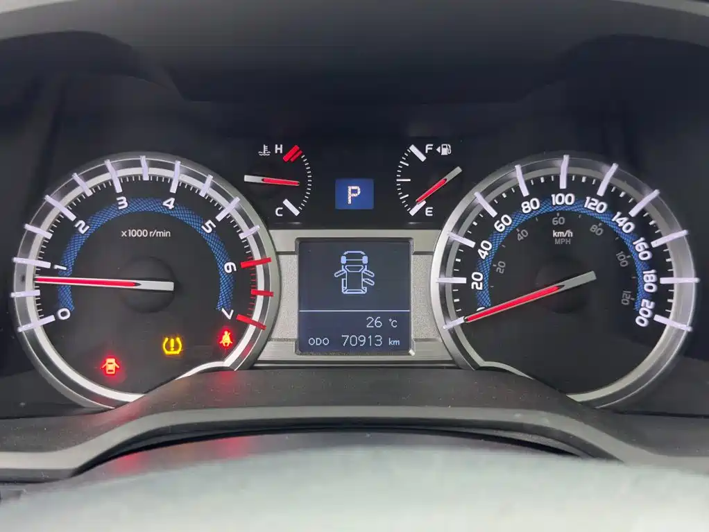 Toyota 4Runner — миниатюра 18