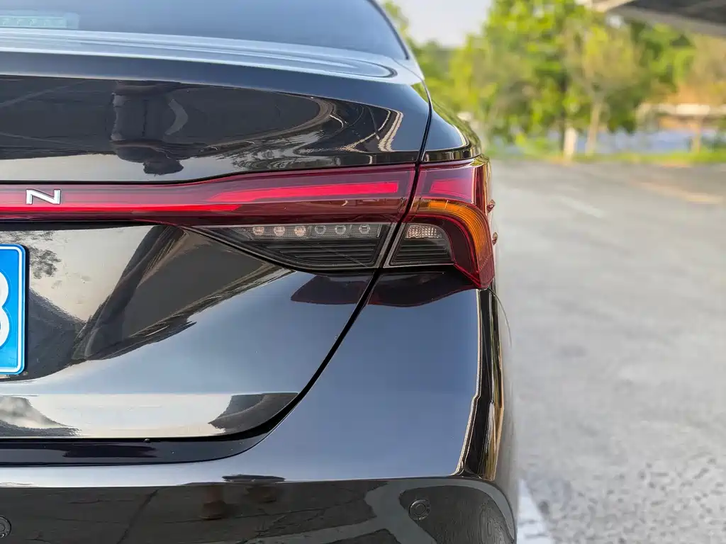 Toyota Avalon — миниатюра 13