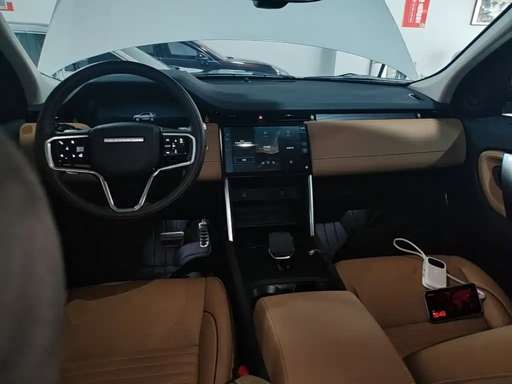 Land Rover Discovery Sport — миниатюра 10