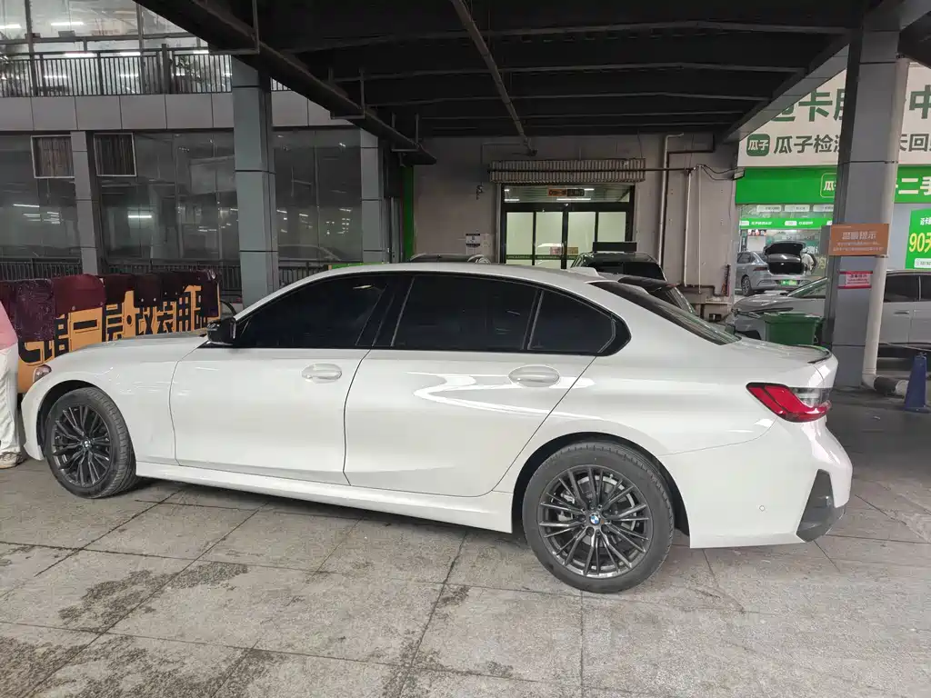 BMW 3 Series — миниатюра 12
