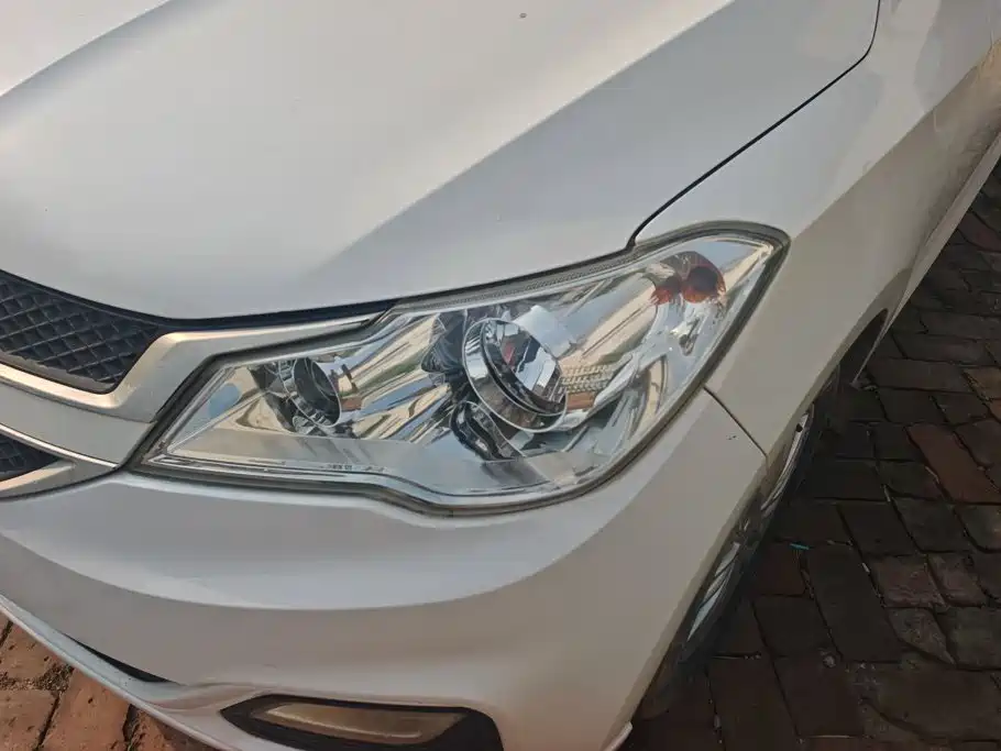 Wuling Hongguang — миниатюра 5