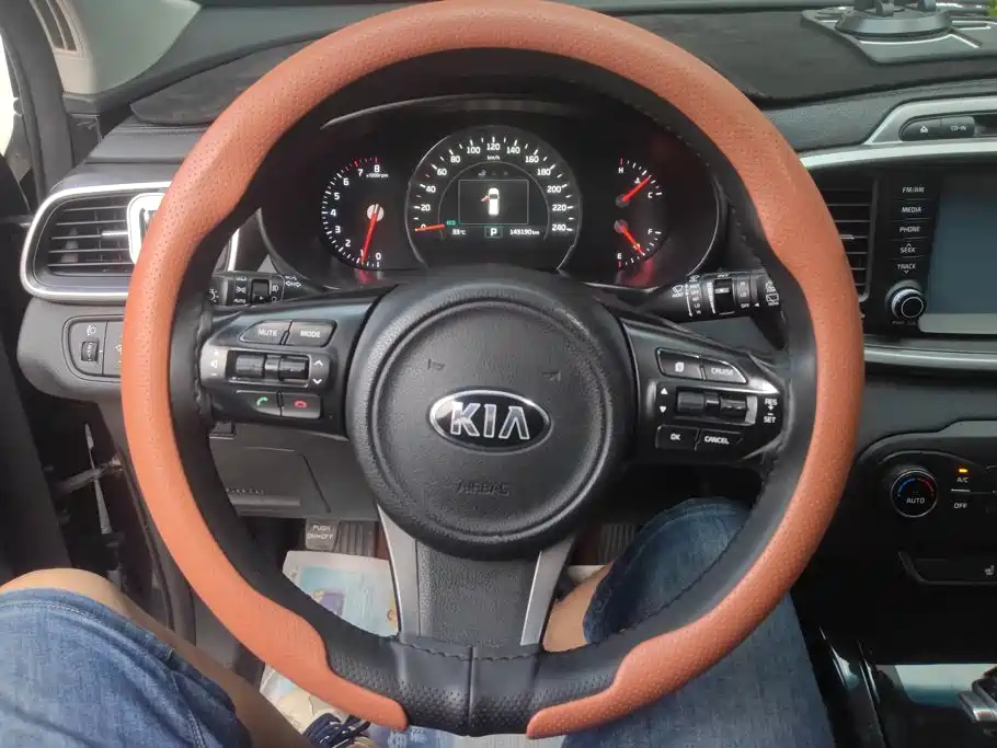 Kia Sorento — миниатюра 15