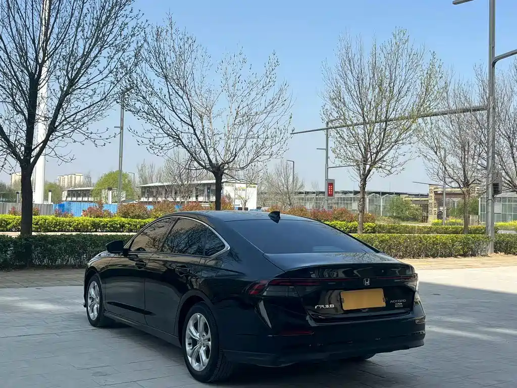 Honda Accord — миниатюра 7