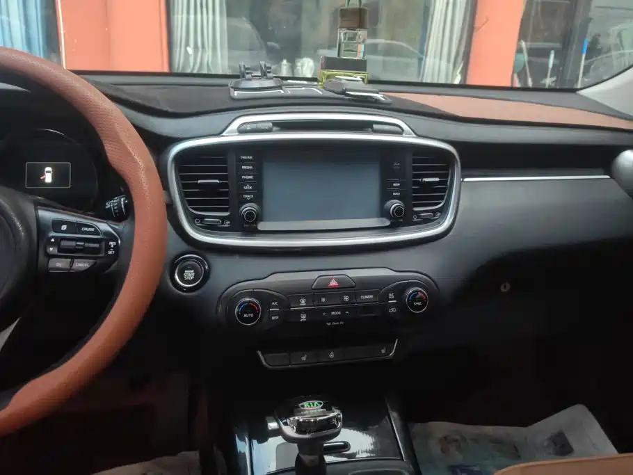 Kia Sorento — миниатюра 13