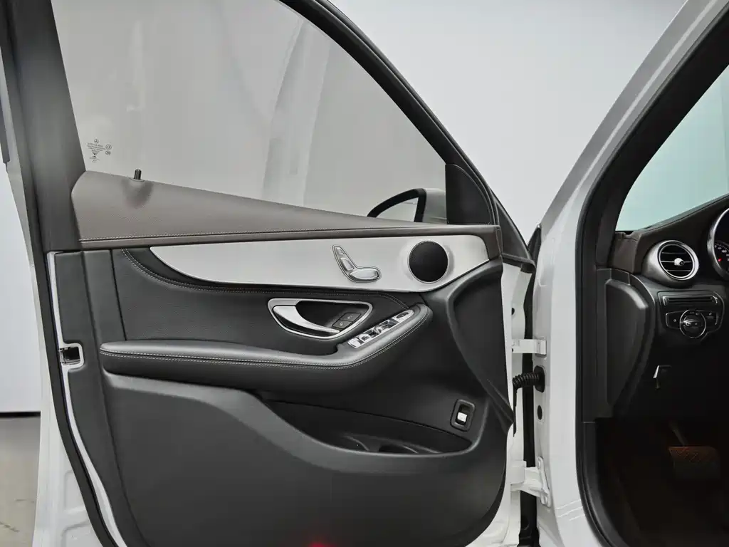 Mercedes-Benz GLC — миниатюра 19
