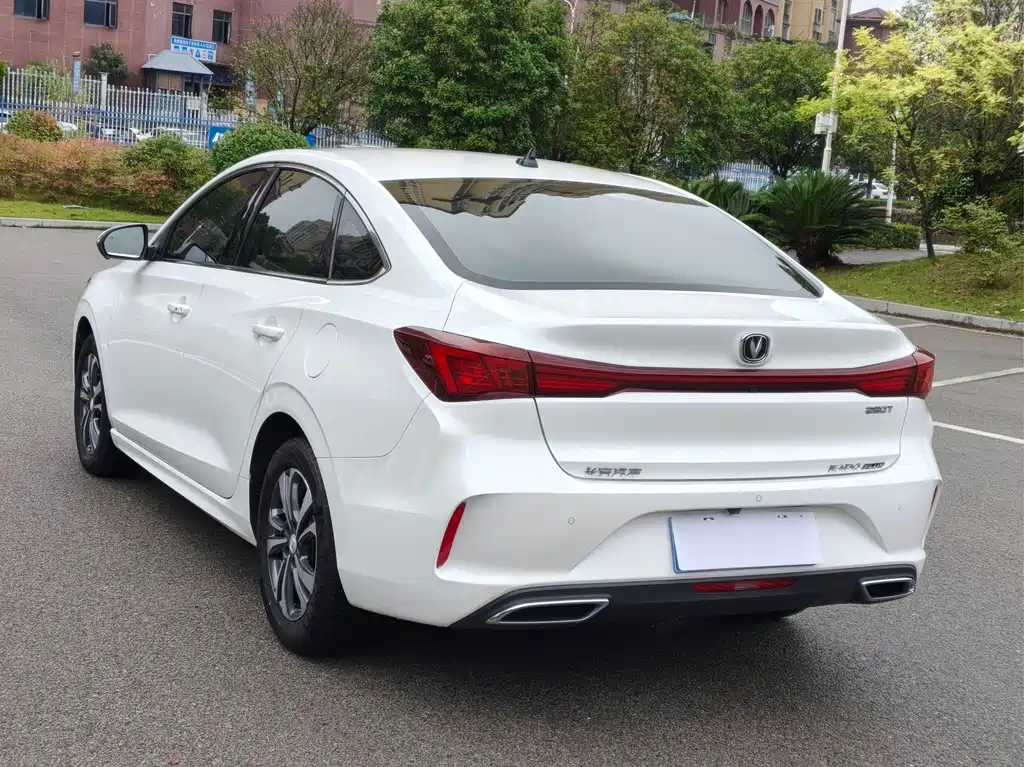 Changan Eado — миниатюра 12