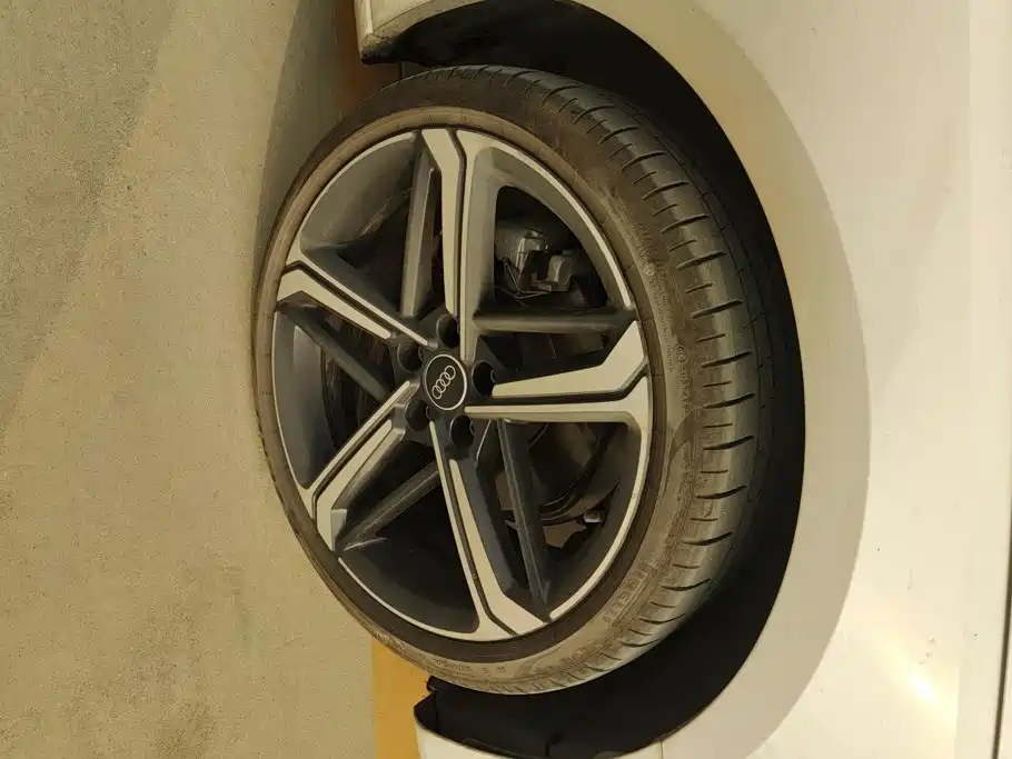Audi A4L — миниатюра 6