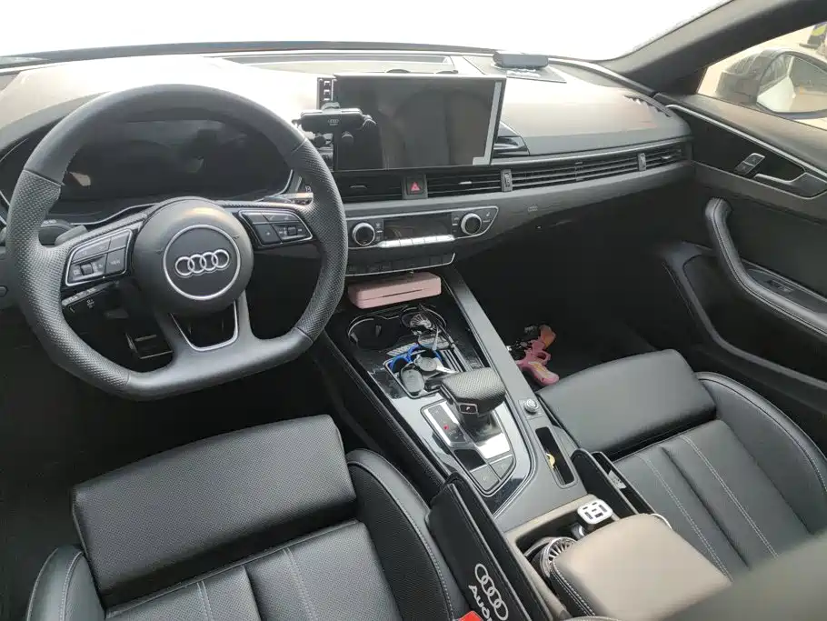 Audi A4L — миниатюра 12