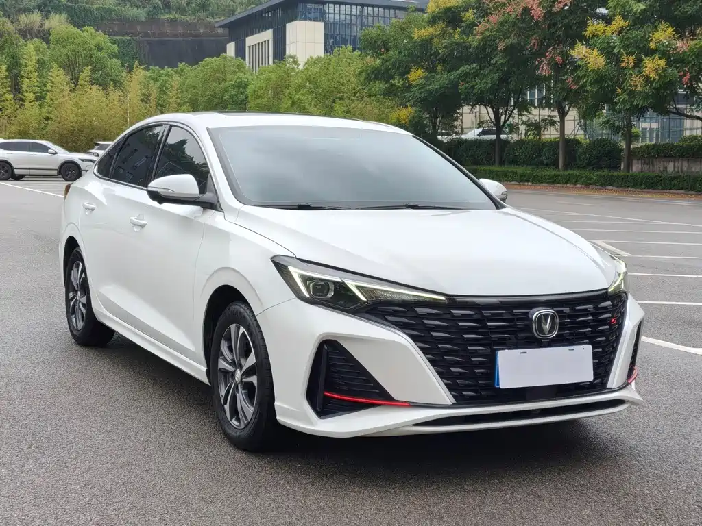 Changan Eado — миниатюра 3
