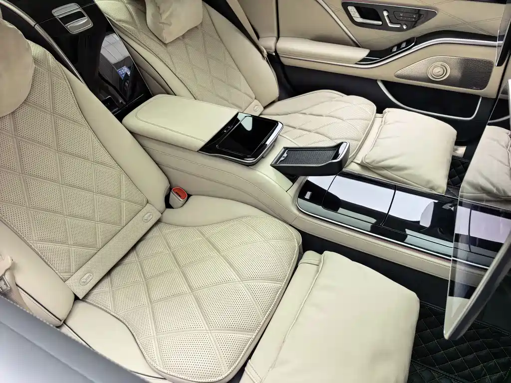 Mercedes-Benz S-Class — миниатюра 37