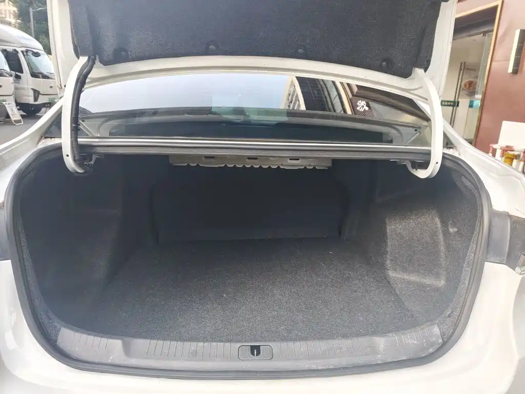 Buick Excelle — миниатюра 15
