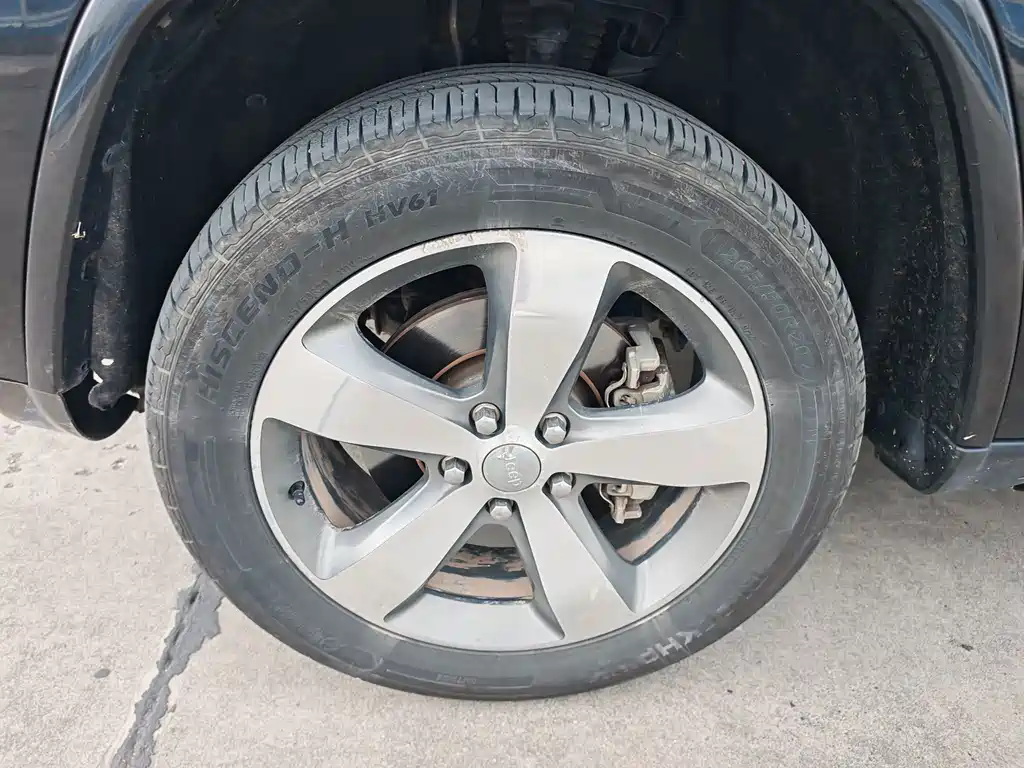 Jeep Grand Cherokee (Import) — миниатюра 11