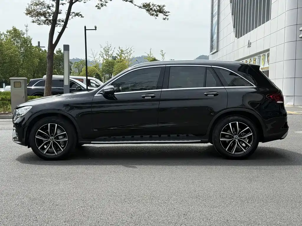 Mercedes-Benz GLC — миниатюра 6