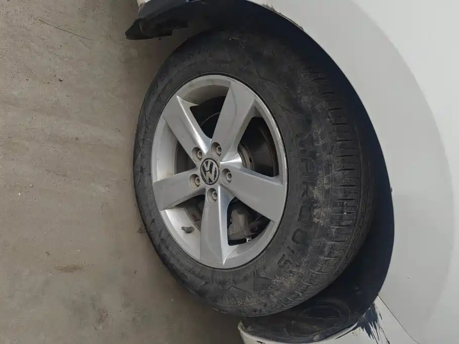 Volkswagen Santana — миниатюра 6