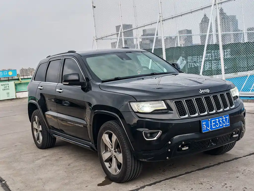 Jeep Grand Cherokee (Import) — миниатюра 3