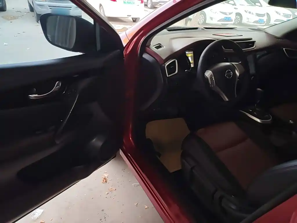 Nissan Qashqai — миниатюра 16