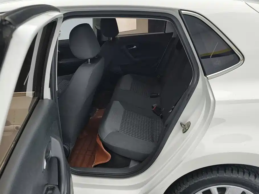 Volkswagen Polo — миниатюра 11