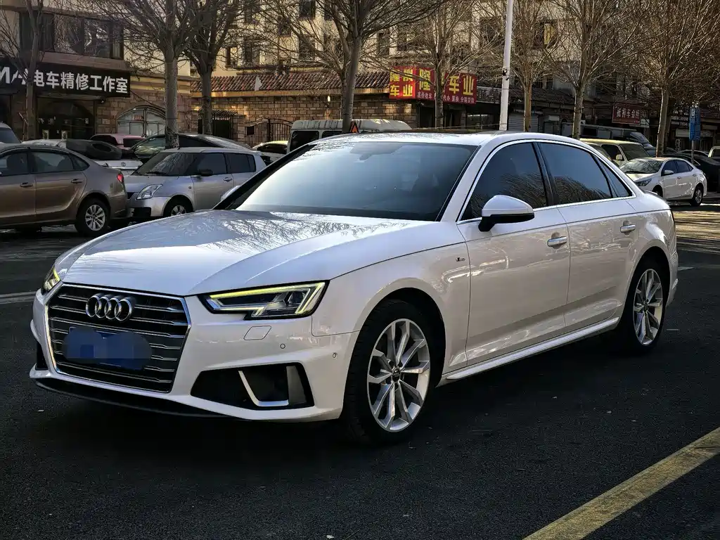 AUDI A4L