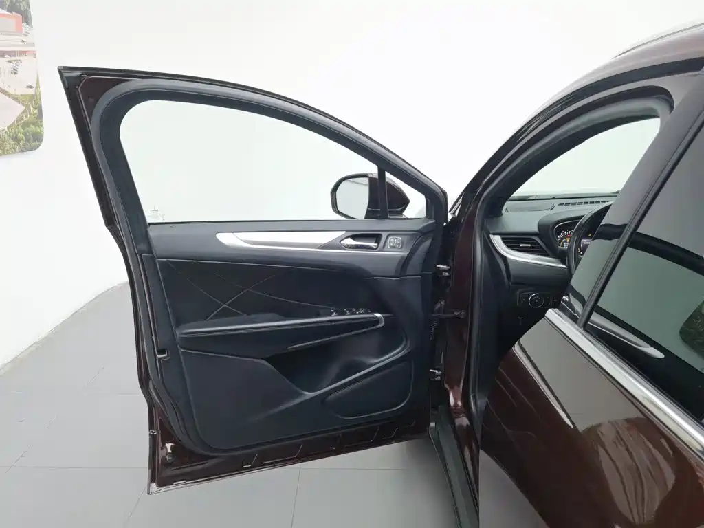 Lincoln MKC 2019 2.0T Premium VI
